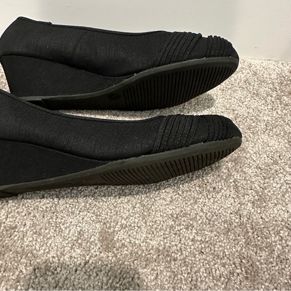 Seychelles Black Women's Wedges - Picture 5 of 5